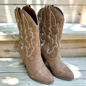 JustFab Brown Heeled Boots